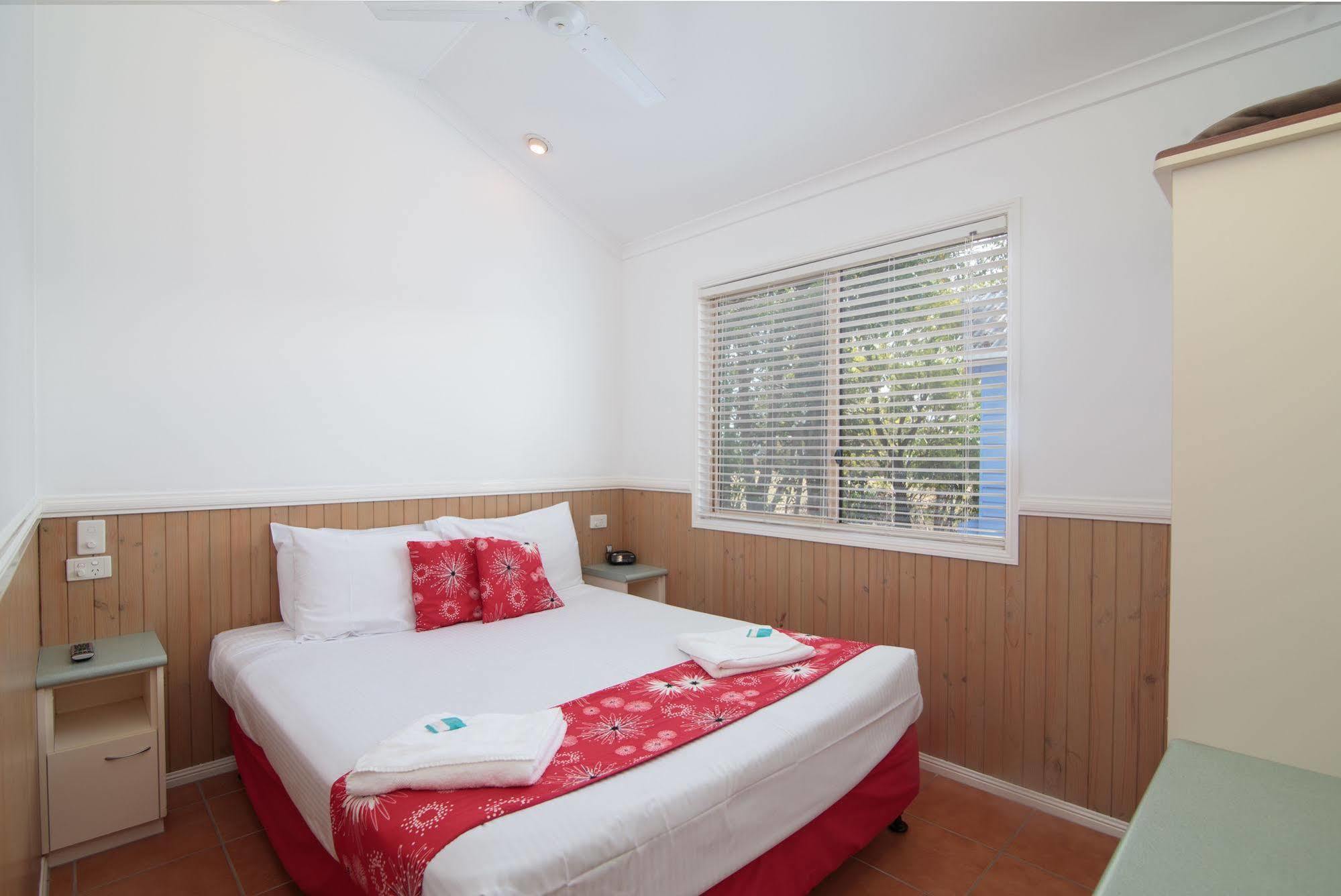 Maroochydore Cabins Hotel Екстериор снимка