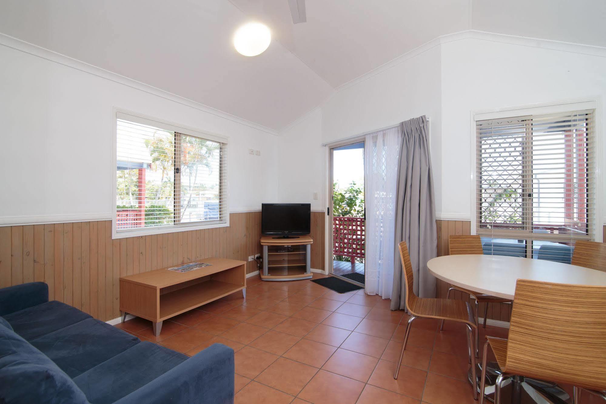 Maroochydore Cabins Hotel Екстериор снимка