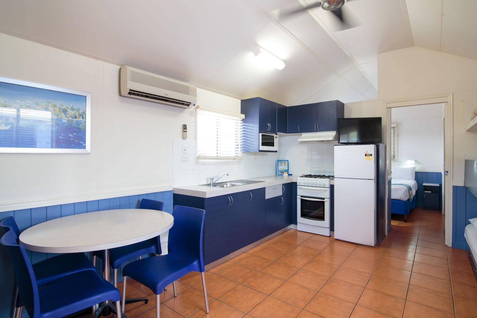 Maroochydore Cabins Hotel Екстериор снимка