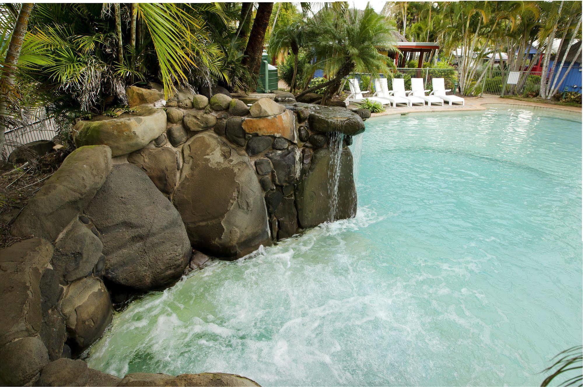 Maroochydore Cabins Hotel Екстериор снимка